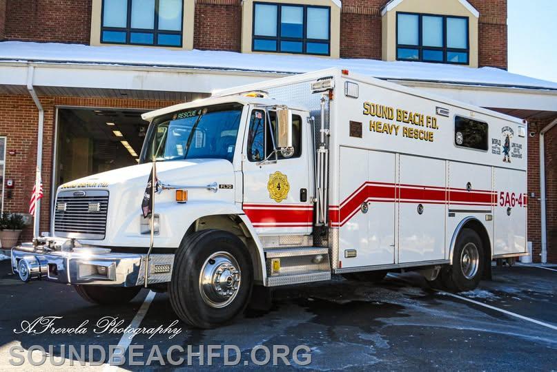 1996 Freightliner/Marion Walk In Heavy Rescue. Equipt With Full Set Of Hurst Battery Operated Rescue Tools, Rapid Intervention Tools, Rope and Water Rescue Equipment Mobile Command Post 