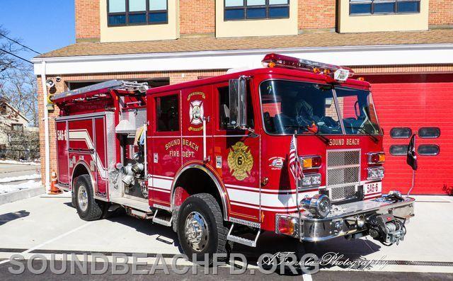 2006 Pierce 4 Wheel Drive Rescue Engine Assigned To Engine Company 2. Truck Has Full Set Of Hydraulic Tools 750 Gallons Of Water 1500 GPM Pump